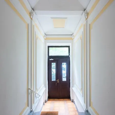 Your In Prague, Apt. Belvedere Prag