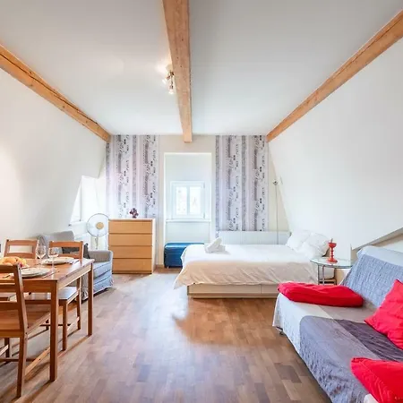 Your In Prague, Apt. Belvedere ゲストハウス プラハ
